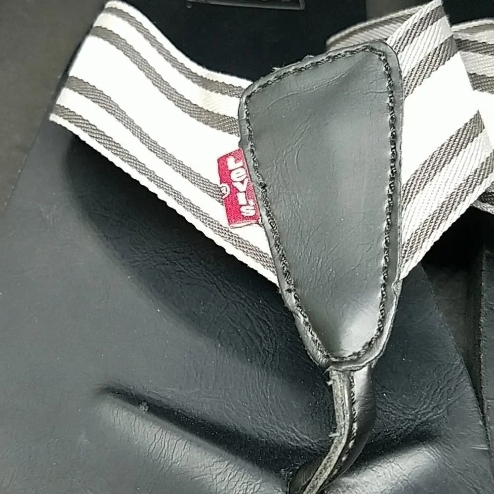 Levis these levis